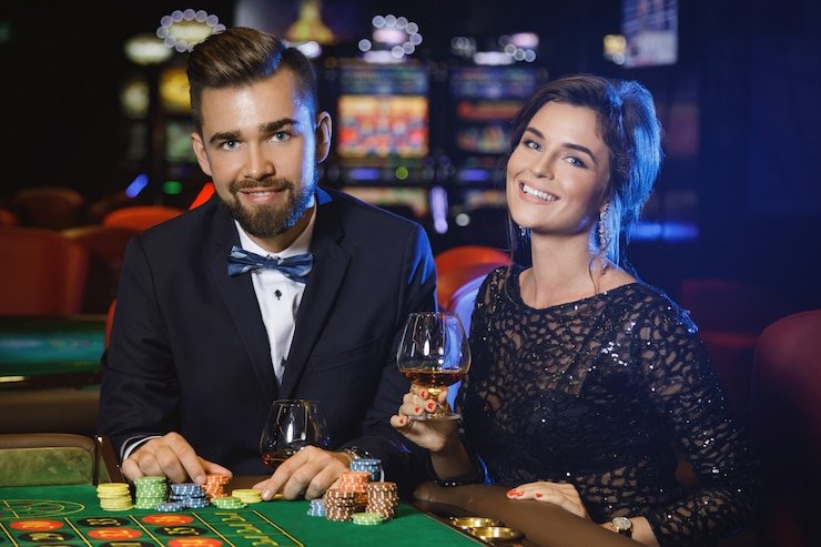Antarmuka aplikasi selot25 menampilkan menu utama dengan permainan slot dan pasar sportsbook
